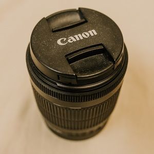 canon efs 18-55mm lens